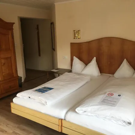 Hotell Bodenseehotel Weisses Roessli Staad