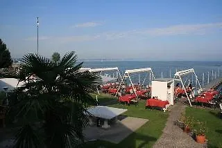 Bodenseehotel Weisses Roessli Staad