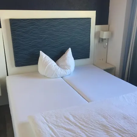 Bodenseehotel Weisses Roessli 3*