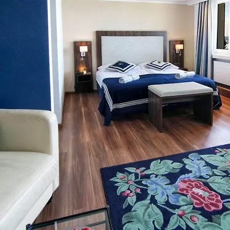 Hotel Bodenseehotel Weisses Roessli 3*