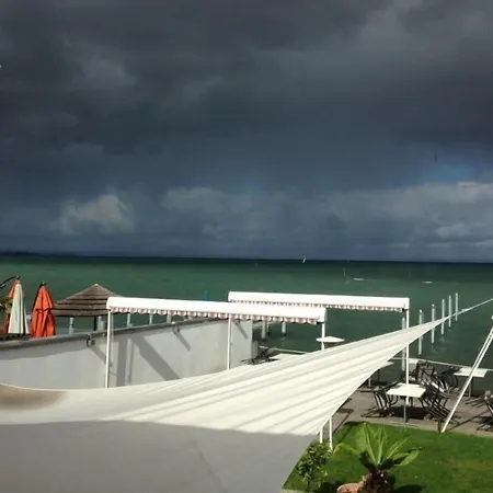 Bodenseehotel Weisses Roessli فندق ستاد