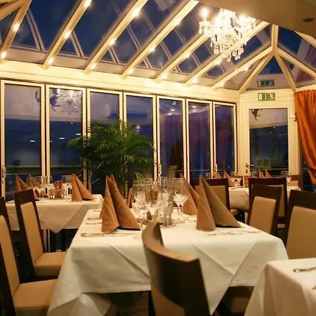 Bodenseehotel Weisses Roessli Hotell