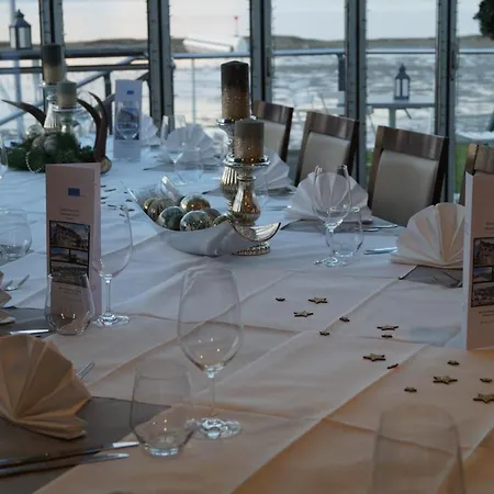 Bodenseehotel Weisses Roessli Hotel 3*