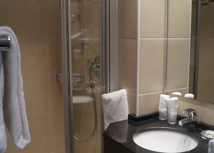 Otel Bodenseehotel Weisses Roessli